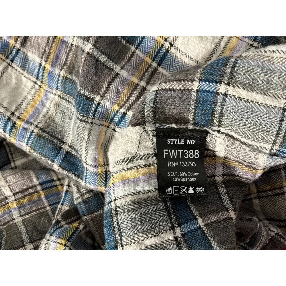 POL Womens Large Plaid Embroidered Sleeve Star Button Cropped Shirt FWT388 - Picture 7 of 7